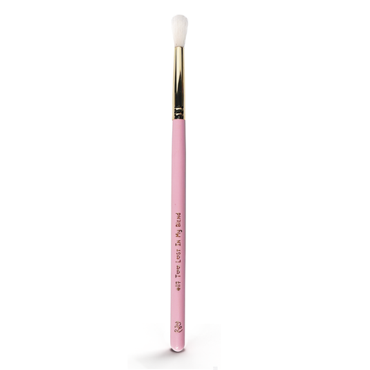 #117 Tall Crease Blender Brush